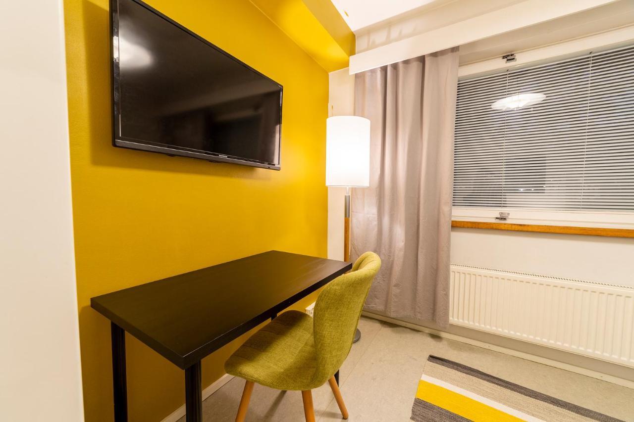 Kulkuri Hostellit Haemeenlinna Hämeenlinna Exterior foto