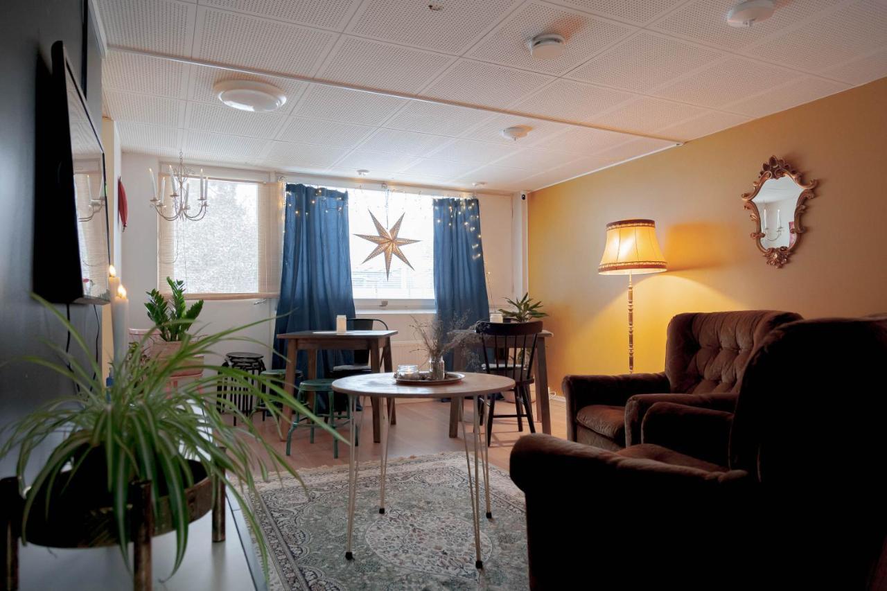 Kulkuri Hostellit Haemeenlinna Hämeenlinna Exterior foto